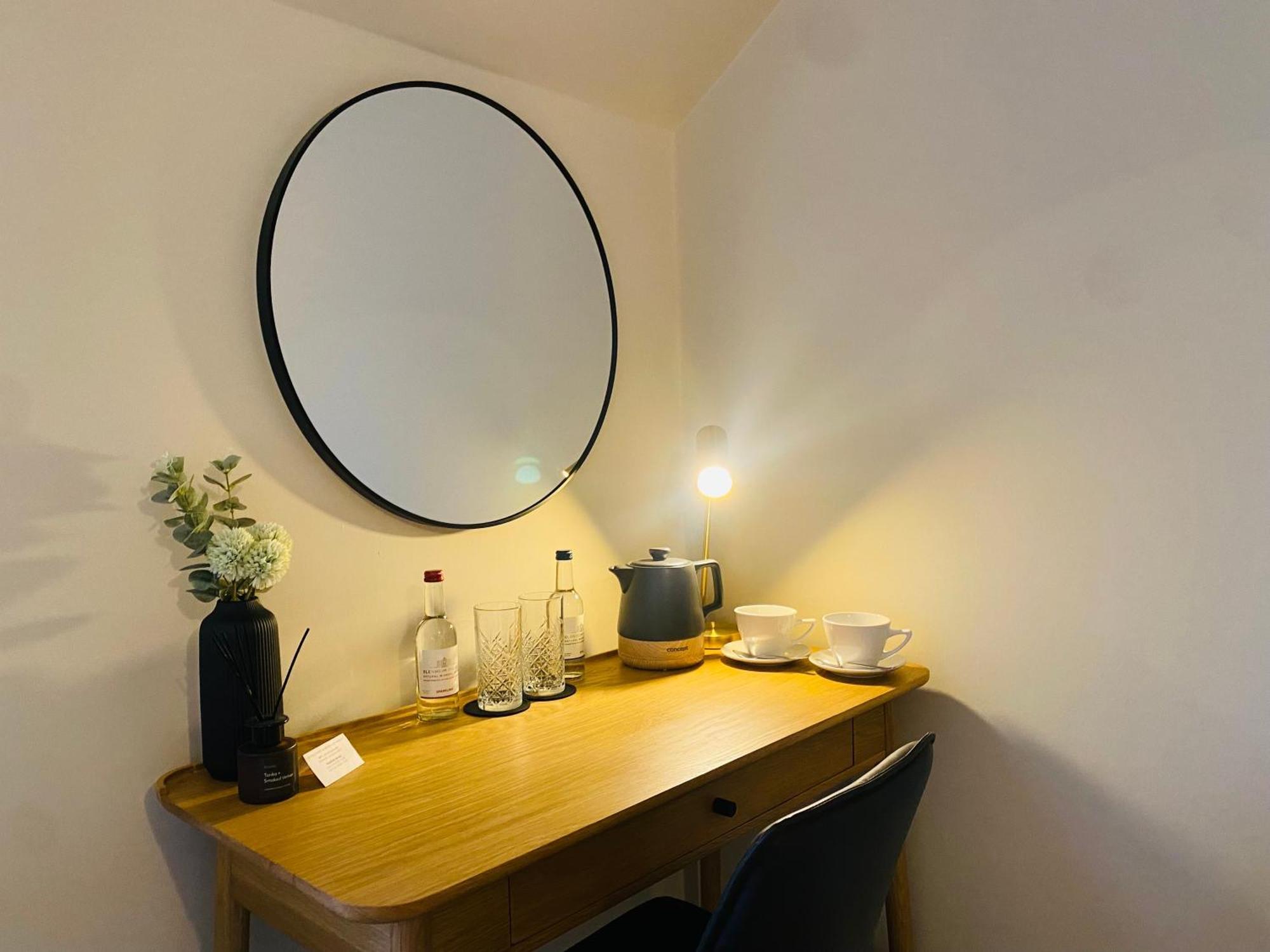 The Punchbowl Lapworth Bed & Breakfast Solihull Bagian luar foto