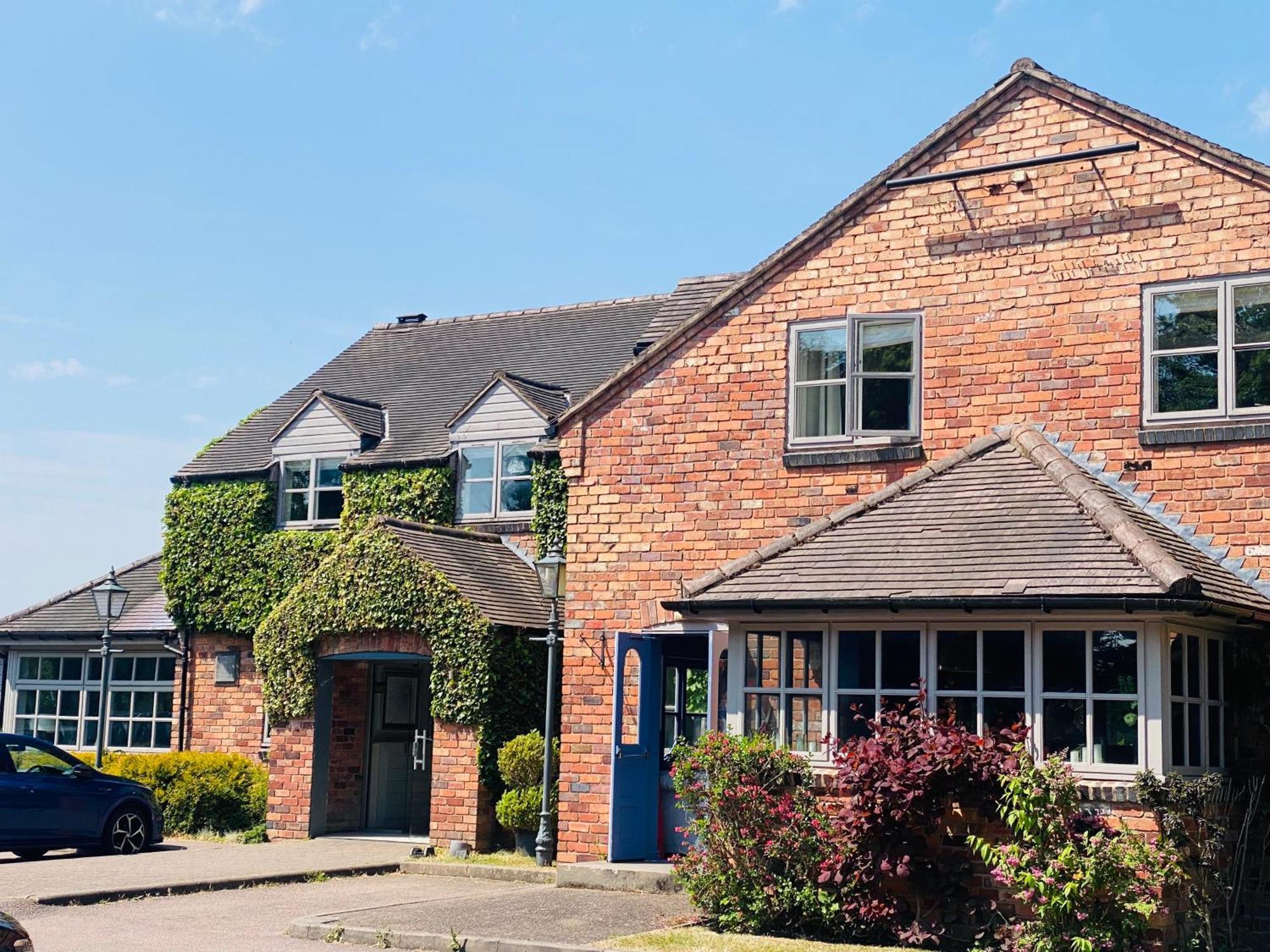 The Punchbowl Lapworth Bed & Breakfast Solihull Bagian luar foto